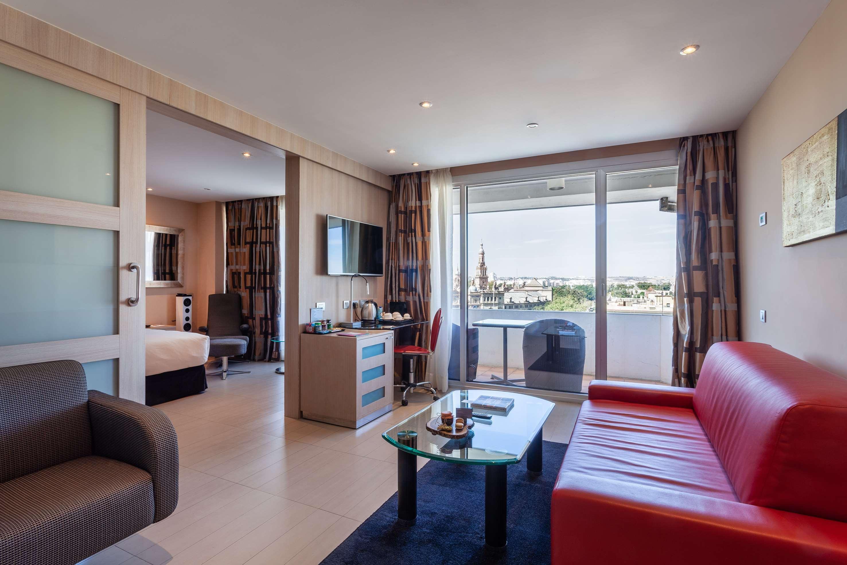 The Level At Melia Sevilla Buitenkant foto