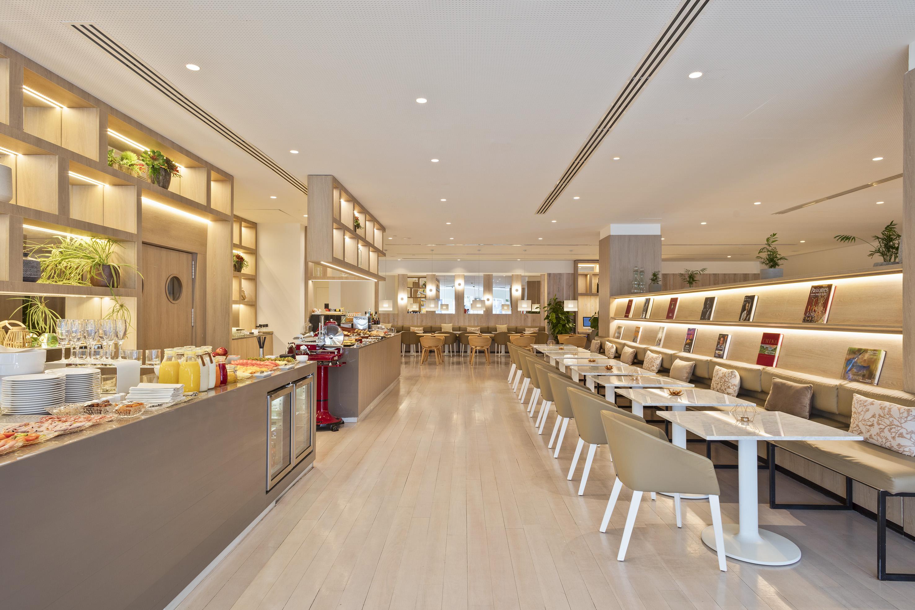 The Level At Melia Sevilla Buitenkant foto